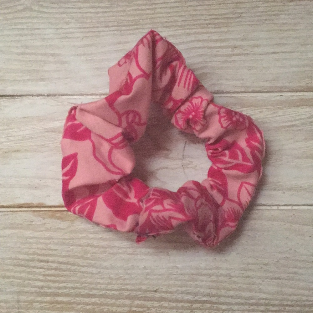 pink scrunchy with flowers